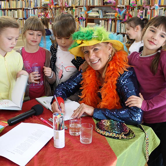 Ewa Chotomska - znana Ciotka Klotka w bibliotece w Midzyzdrojach