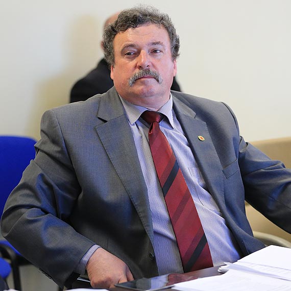 Nie ma zgody rady na rozwiązanie stosunku pracy z radną