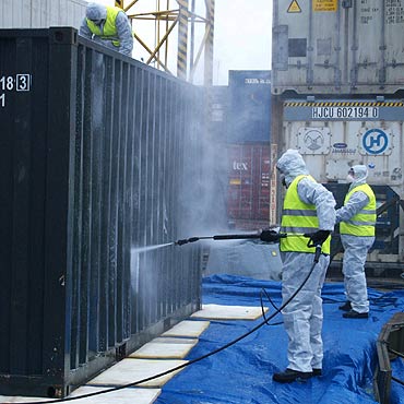 Chemicy z Dziwnowa dezynfekowali sprzt kontyngentu wojskowego z Czadu