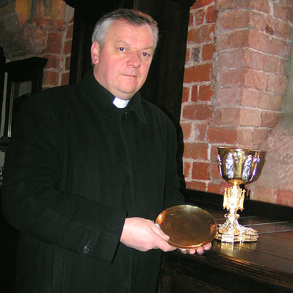 Ołtarz Błogosławionego Jana Pawła II w katedrze kamieńskiej