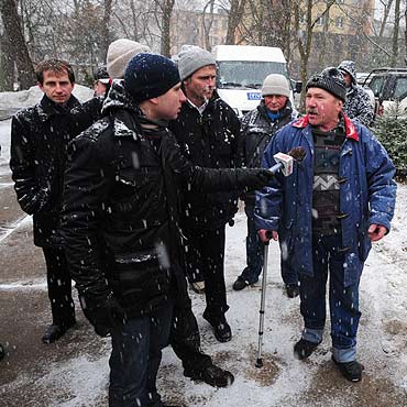 Wdkarze pikietowali pod siedzib Woliskiego Parku Narodowego