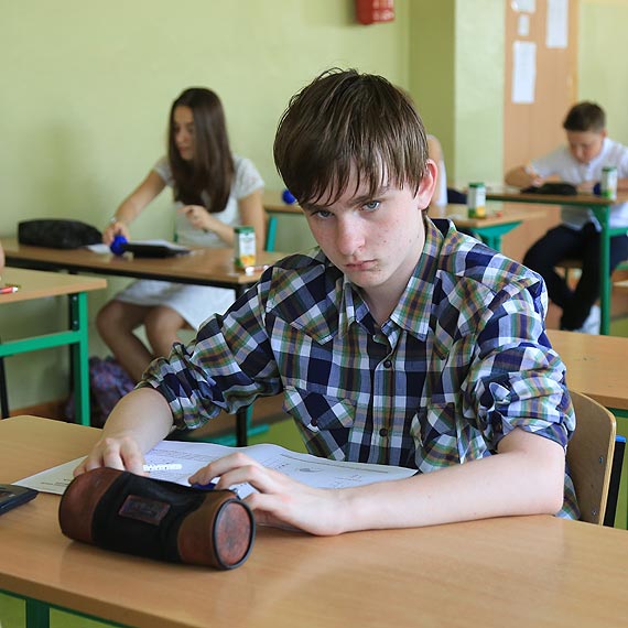 Konkurs matematyczny w Zespole Szk Oglnoksztaccych w winoujciu z udziaem uczniw z Wolina. Zobacz film!