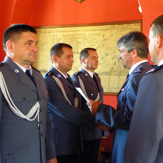 Wyrnienia i awanse dla kamieskich policjantw