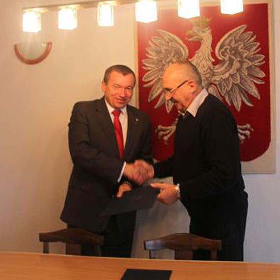 Aneks do umowy podpisany