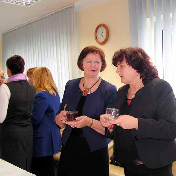 Nauczyciele, pracownicy administracji i obsugi szk ponadgimnazjalnych u Beaty Kiryluk