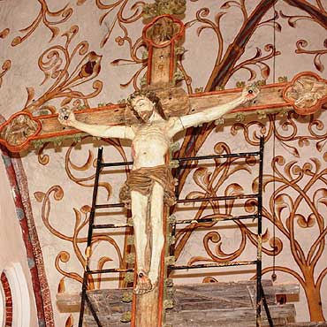 Krucyfiks z figur Chrystusa wrci na swoje miejsce