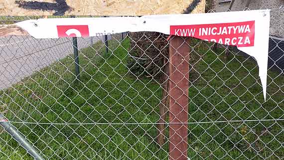 W walce o wadz konkurenci nie przebieraj w rodkach. Zniszczyli plakaty wyborcze Drozdowicza