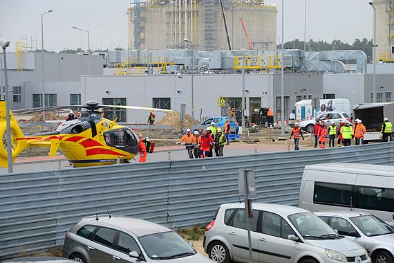 Wypadek w gazoporcie. Ukrainiec spad z rusztowania 