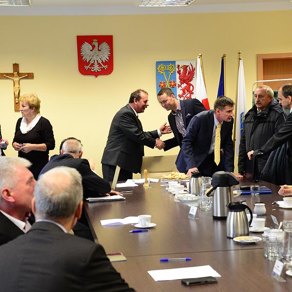 Przewodniczcy tumaczy, dlaczego zajto gabinet starosty