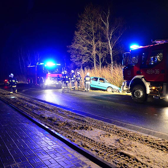 Uwaga! Szklanka na drodze. Cud, e kierowca nie zamarz