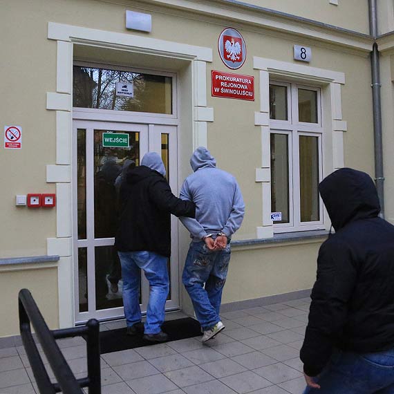 Policja odzyskaa kolejny skradziony traktor. Zosta odnaleziony w Szczecinie. Zobacz film 