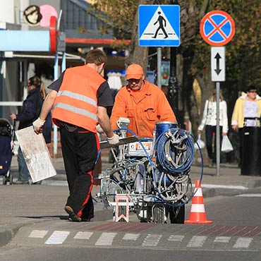 Maluj oznakowanie poziome na ulicach