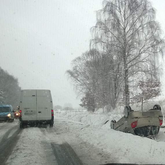 Renault dachowao za Dobropolem