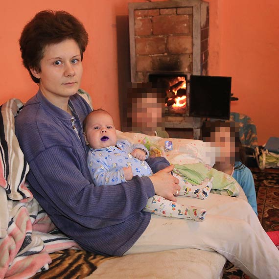 Od ośmiu lat nie mają łazienki. Twierdzą, że Ośrodek Pomocy Społecznej im nie pomaga