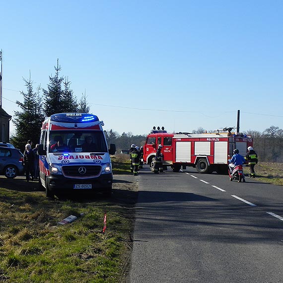 Zderzenie motocykla z osobówką na szczęście bez ofiar w ludziach