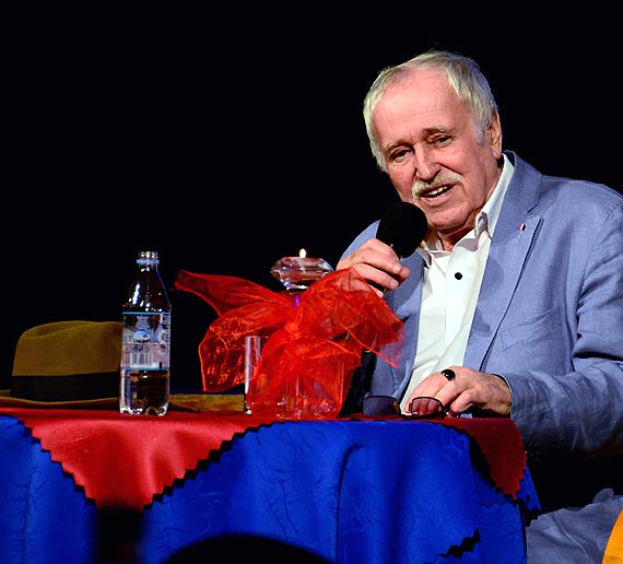 Spotkanie autorskie z Janem Nowickim