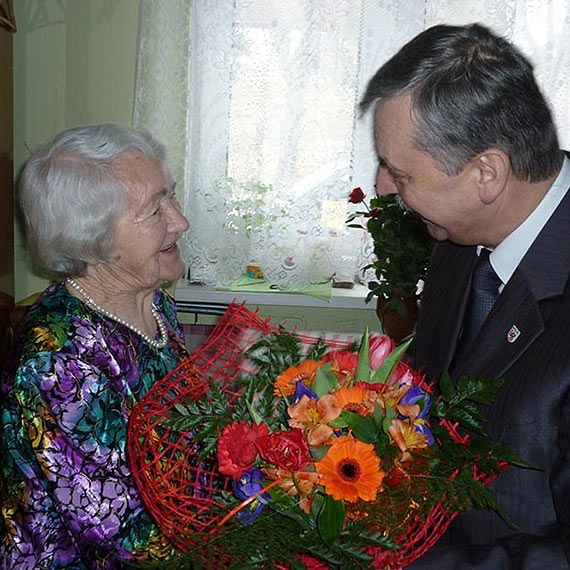 Życzenia z okazji 95. urodzin dla Genowefy Świetlik