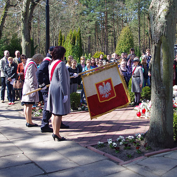 Ku pamici pomordowanym w Katyniu i tragicznie zmarym w Smolesku