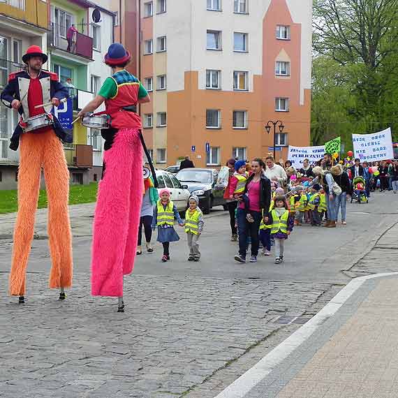 W Kamieniu Pomorskim Dzie Godnoci na kolorowo i wesoo