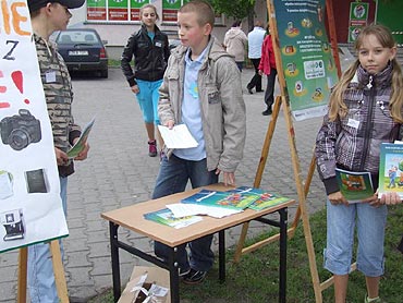 Golczewo: Uczniowie zachcali do segregowania mieci