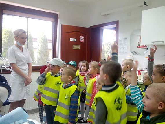 Przedszkolaki z Kamienia przekonały się że dentysta nie jest taki straszny!