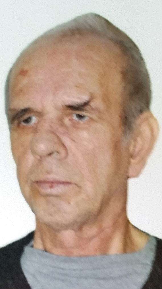 Policjanci wraz ze straakami poszukuj w niatowie zaginionego mieszkaca Domu Pomocy Spoecznej 