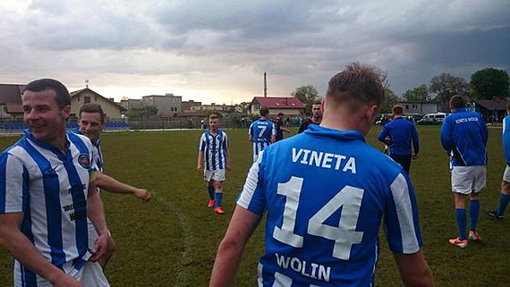 Vineta dalej w grze o III lig!