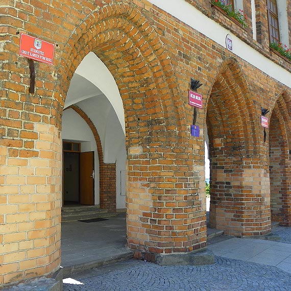 Po 40 latach pracy zwolniona dyscyplinarnie