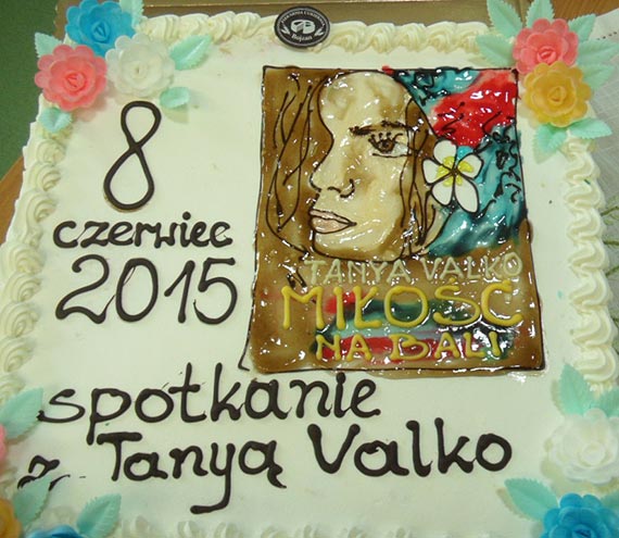 W poniedziałek 8 czerwca spotkaliśmy się w Miejskiej Bibliotece Publicznej w Dziwnowie, cały rok oczekiwaną Panią Tanya Valko