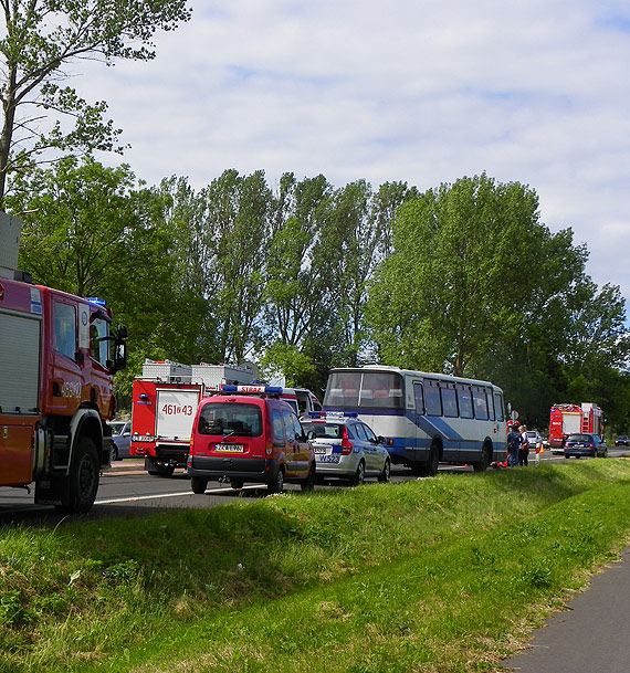 Wypadek na 107 midzy Dziwnwkiem a Wrzosowem. Dwie osoby trafiy do szpitala