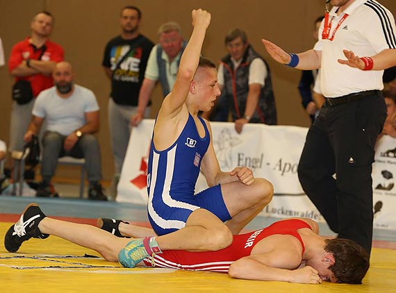 Kordian Skrzyski Mistrzem Polski na rok 2015 juniorw modszych w zapasach