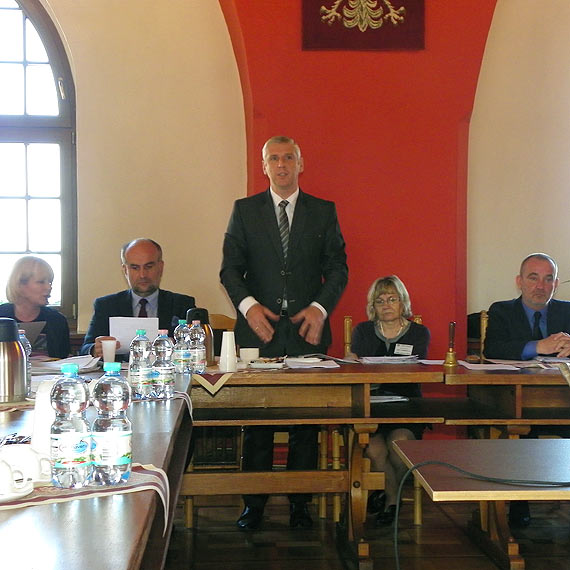 Nie ma miosierdzia gminy, bynajmniej chwilowo 