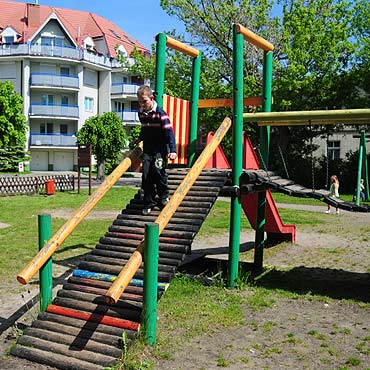 Midzyzdroje: Naprawili plac zabaw dopiero po naszej interwencji