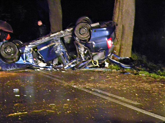 miertelny wypadek pomidzy Wolinem a Uninem, nie yj 2 osoby. Caa droga jest zablokowana