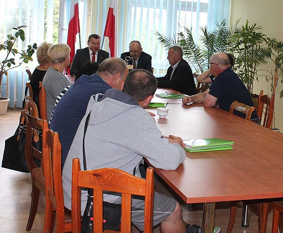 Podpisano umowę na budowę mikroinstalacji prosumenckich w Gminie Świerzno