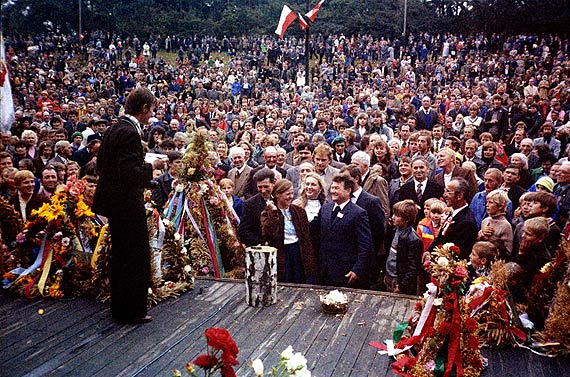 Solidarnościowe ogólnopolskie dożynki w Wolinie – 1981rok we wspomnieniach i na zdjęciach