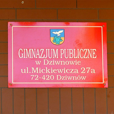 10-cio lecie powstania gimnazjum w Dziwnowie