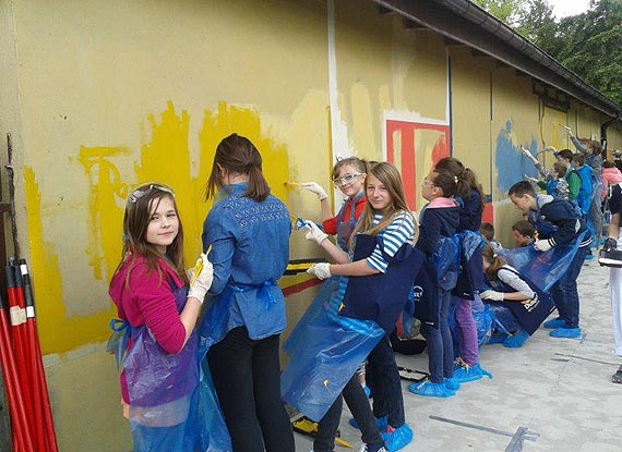 Wszystkie kolory beztroski – razem z DULUX Let’s Colour malujemy przedszkole w Dziwnowie