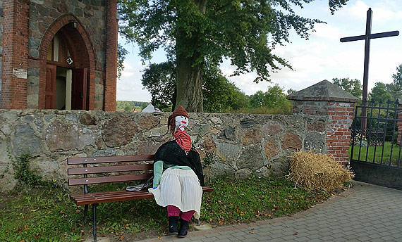 Pierwsza osoba ju wyczekuje doynek w miejscowoci Upady!