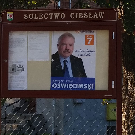 Najlepiej strzeżony plakat wyborczy w Polsce