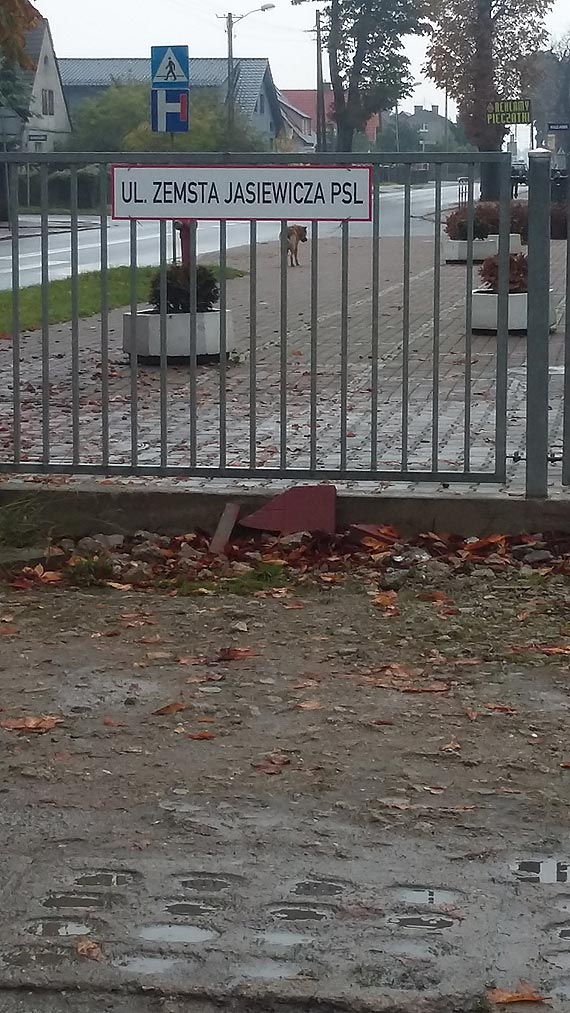 Bez porozumienia. A droga straszy