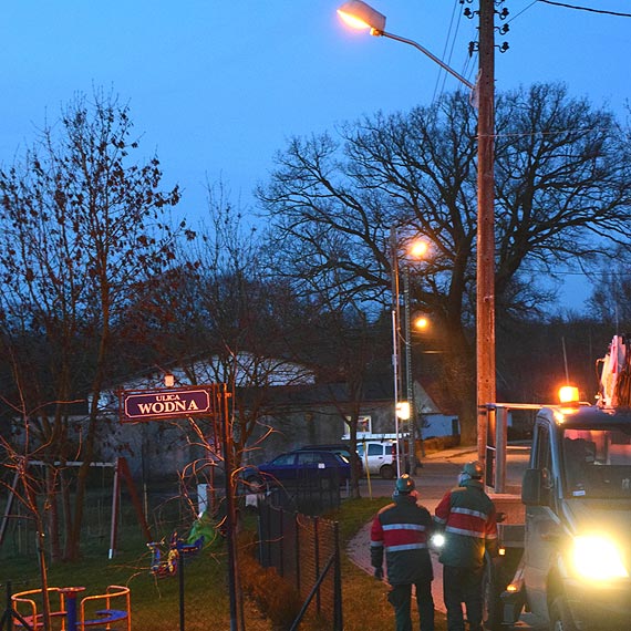 Plac zabaw uzyskał oświetlenie - radość nie tylko dla dzieci
