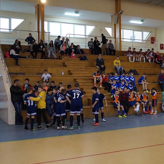 Rekordowa liczba drużyn w Mistrzostwach Powiatu Kamieńskiego Piłce Nożnej Halowej Chłopców w ramach Igrzysk Młodzieży Szkolnej 2015/2016