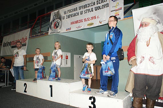 Sukces młodych zawodników z Klubu Sportowego Szczerek Fight Team Wolin