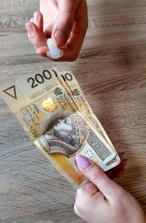 „Dwch modych chopakw chtnie sprzeda sperm” Czy mieszkacy Powiatu Kamieskiego dorabiaj do pensji?