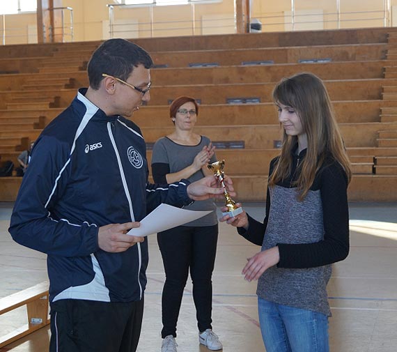 Reprezentacja Gimnazjum im. Marii Skodkowskiej-Curie w Golczewie wygrywa Mistrzostwa Powiatu Kamieskiego w Pice Siatkowej