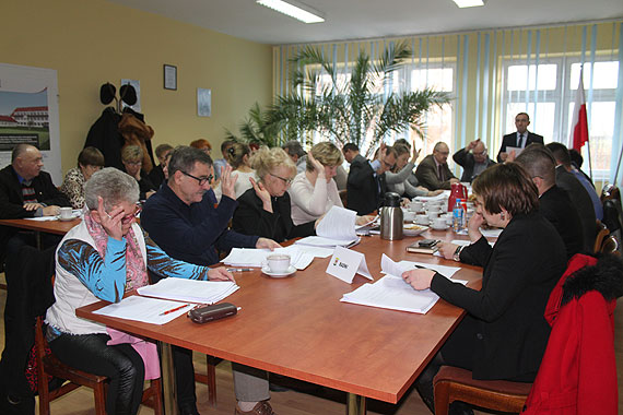 W Świerznie radni zadecydowali: Szkoła w Gostyniu zamiast inwestycji drogowych