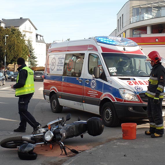 Wypadek na Nowomyliwskiej! 37-letni kierowca mercedesa wjecha w motocyklist!