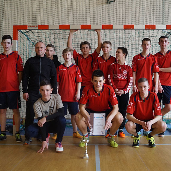 Mistrzostwa Powiatu Kamieńskiego w Piłce Ręcznej w ramach Gimnazjady 2015/2016. Sprawdź wyniki