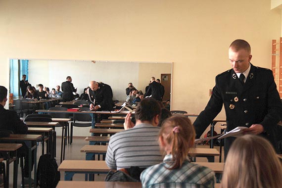 Eliminacje gminne Ogólnopolskiego Turnieju Wiedzy Pożarniczej - Młodzież zapobiega pożarom